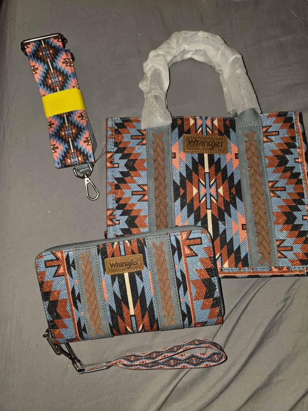 Wrangler Aztec Print Tote and Wallet Set in Blue & Rust